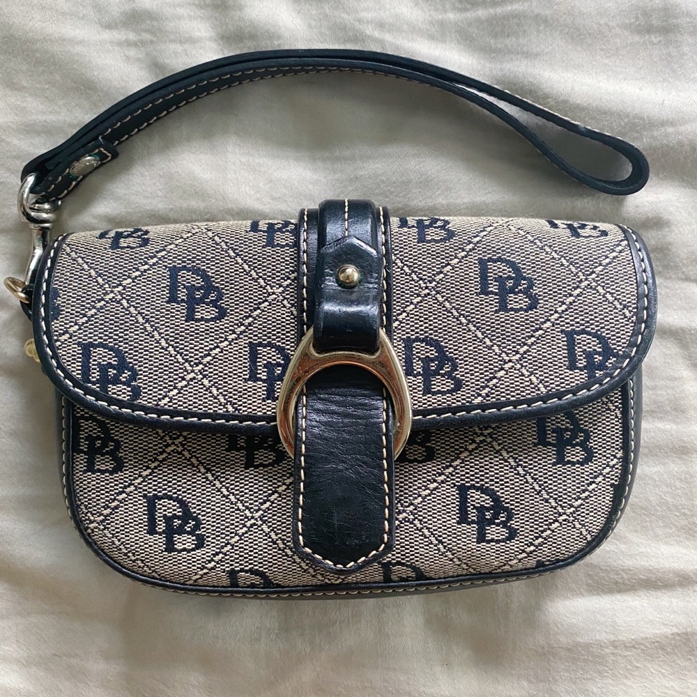 Dooney and Bourke Bag